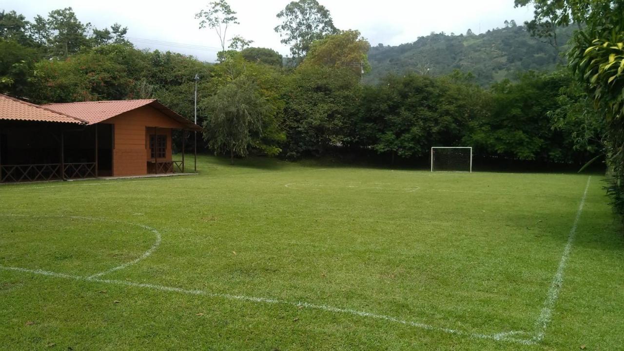 Hospedaje Amanecer Bed and Breakfast Turrialba Exterior foto