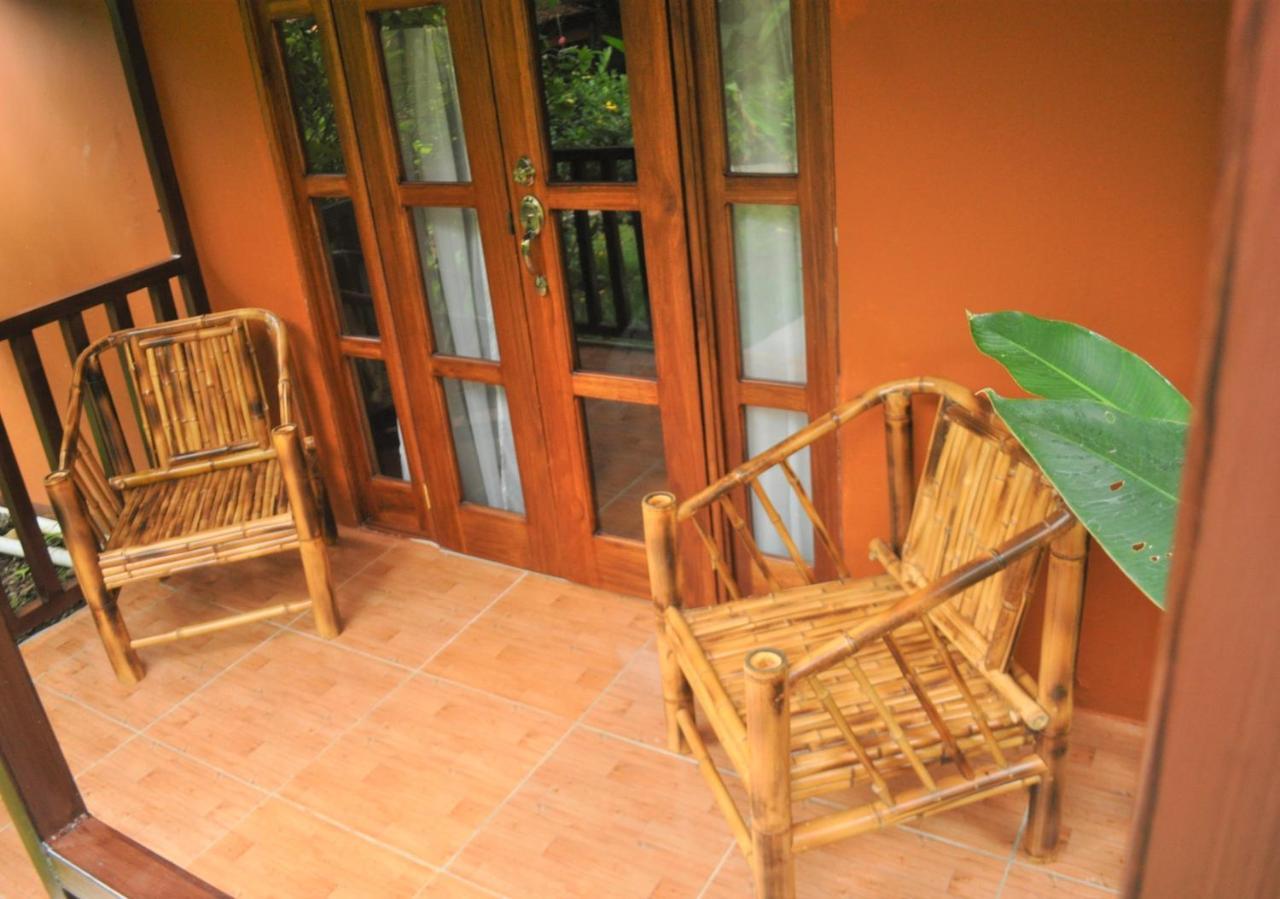 Hospedaje Amanecer Bed and Breakfast Turrialba Exterior foto